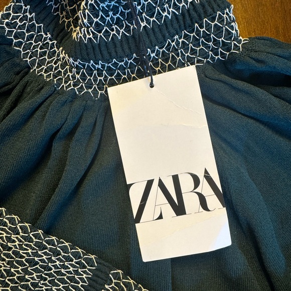 NWT Zara Smock Blouse- Green - Picture 5 of 5